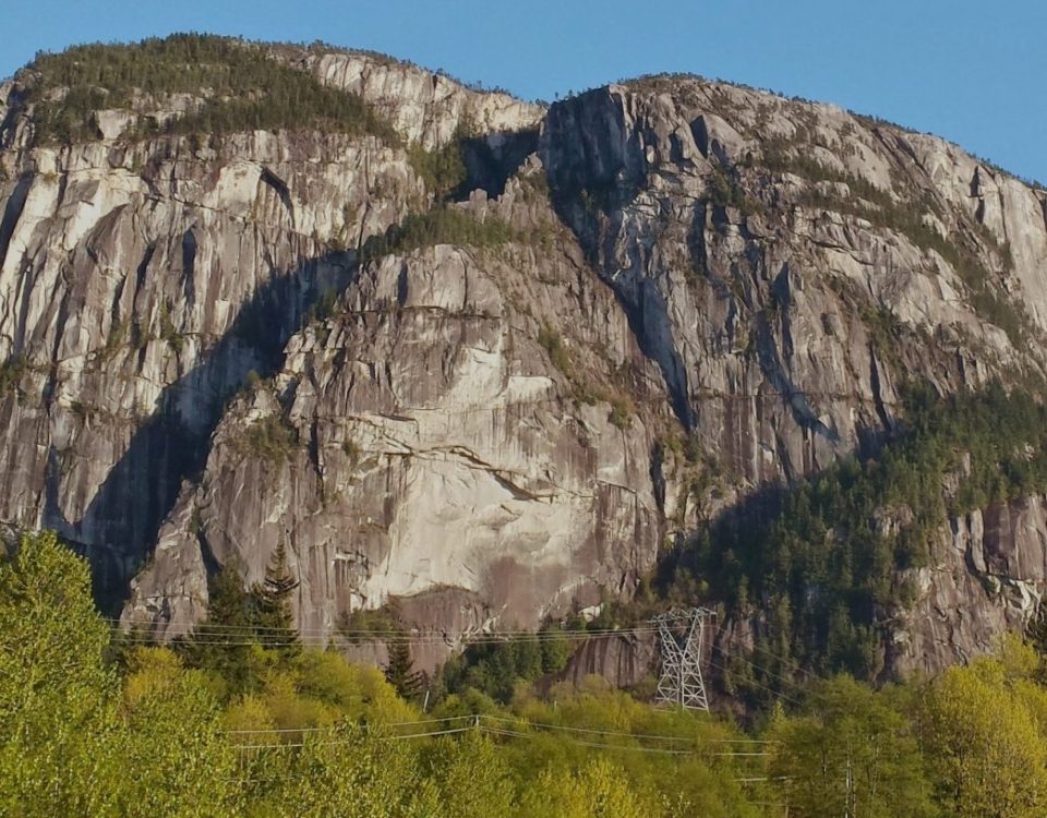 chief mountain image